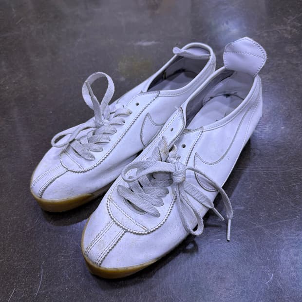 나이키 코르테즈 72 클래식 화이트 스니커즈 270