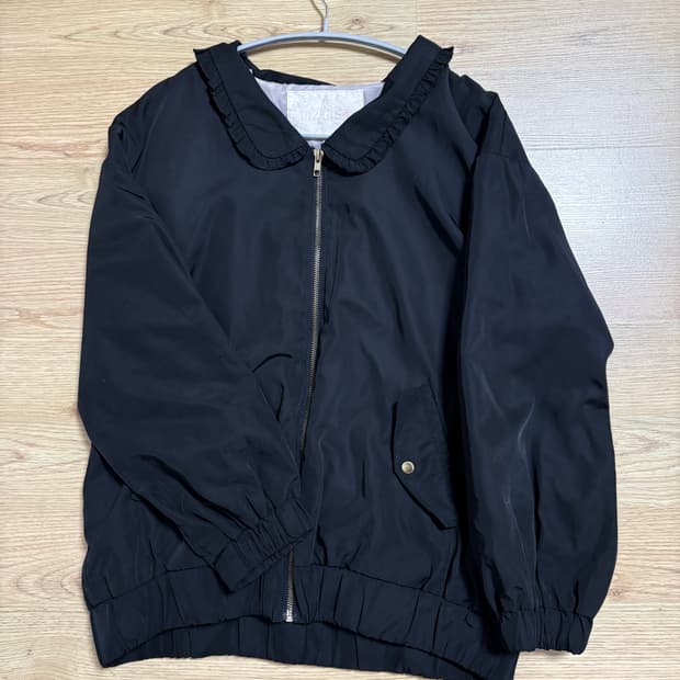 리즈리사 아우터 프릴 리본 스터드 포인트