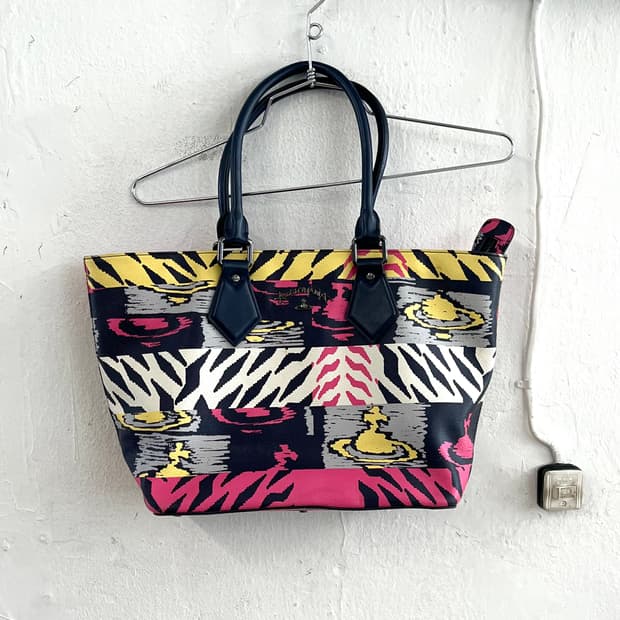 비비안웨스트우드 체크 숄더백