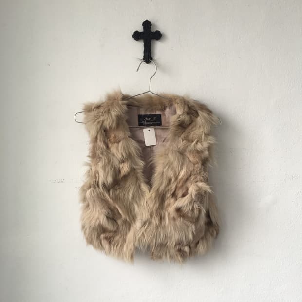 Fur vest