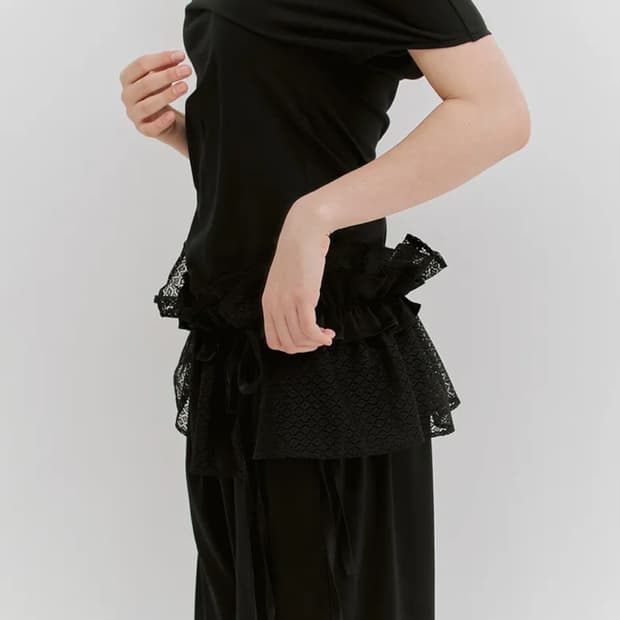 민더리 레이스 셔링 스커트 블랙