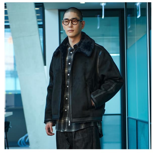 애드호크 무스탕 105 1회착용 새상품 컨디션 원가25 택o