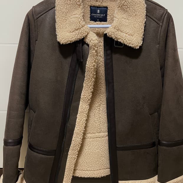 [새상품] 체이스컬트 무스탕