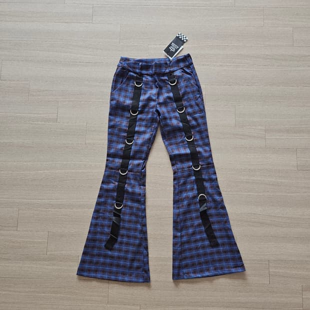 M 새제품) LISTEN FLAVOR 펑크 체크 플레어 부츠컷 바지 여자