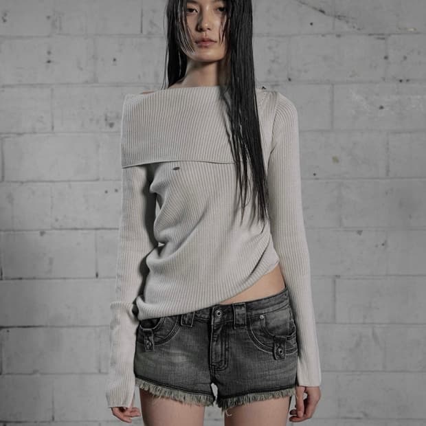 보헴서 보헤미안서울니트 OPEN COLLAR UNBALANCED KNIT