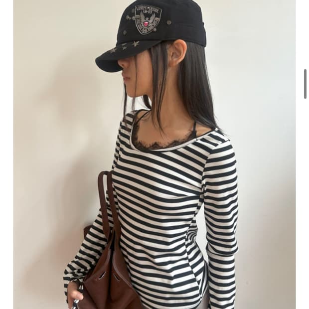 팁씨 스트라이프 탑