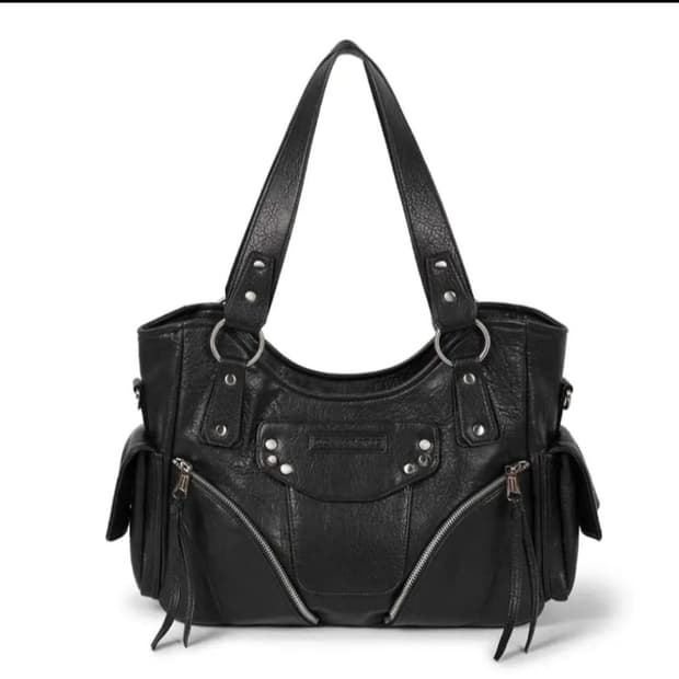 이우가마카라스 Studded Leather Shoulder Bag