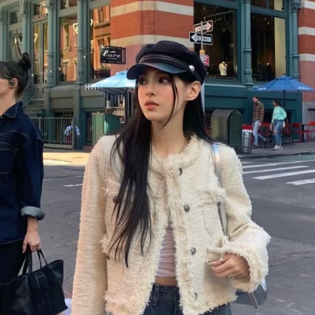 카키포인트 크롭 트위드 자켓 화이트