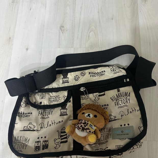 리락쿠마 크로스백