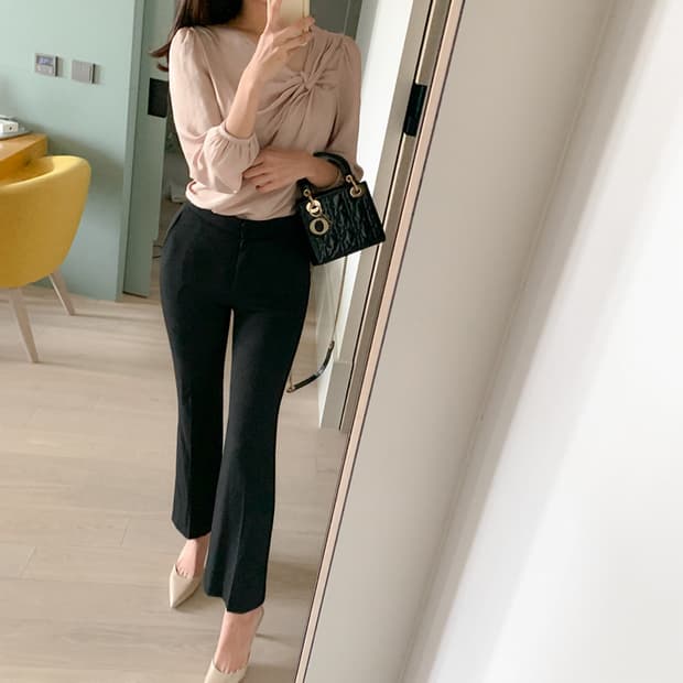 렌느 reine 가을미러롱부츠컷팬츠 블랙M사이즈 (포장지 그대로 새것)