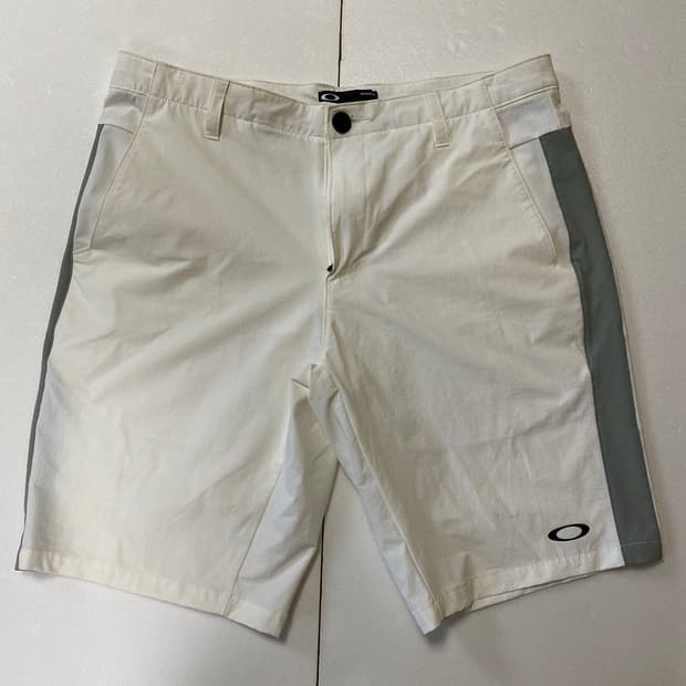 Oakley 반바지 34