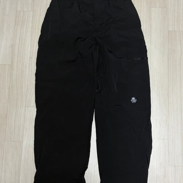 어반디타입 나일론 팬츠