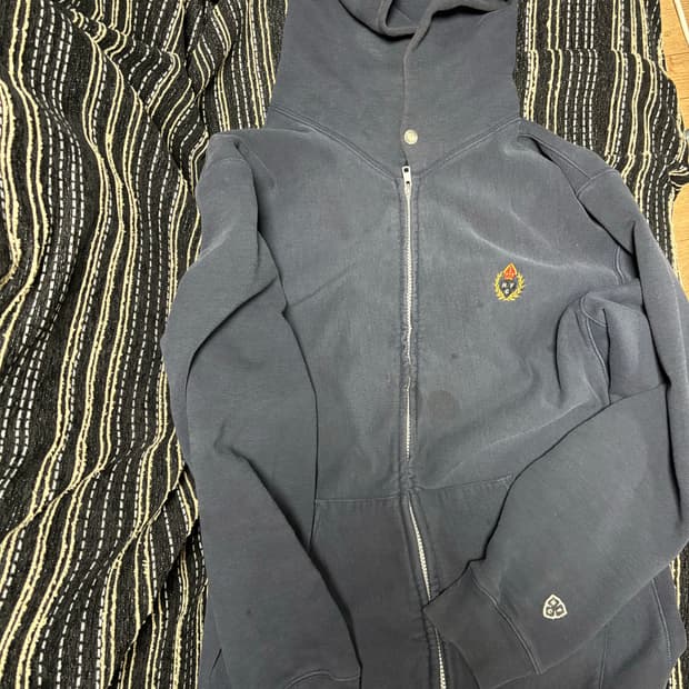 HFC CREST 226 REVERSE ZIP-UP HOODIE 