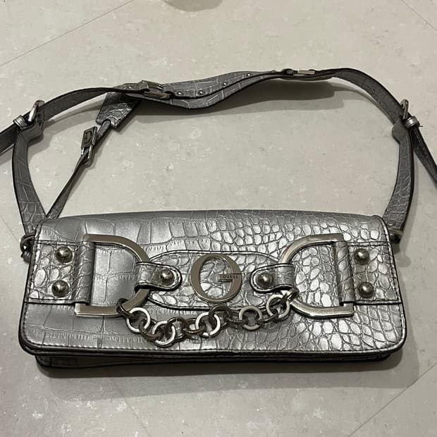 게스 빈티지 실버백