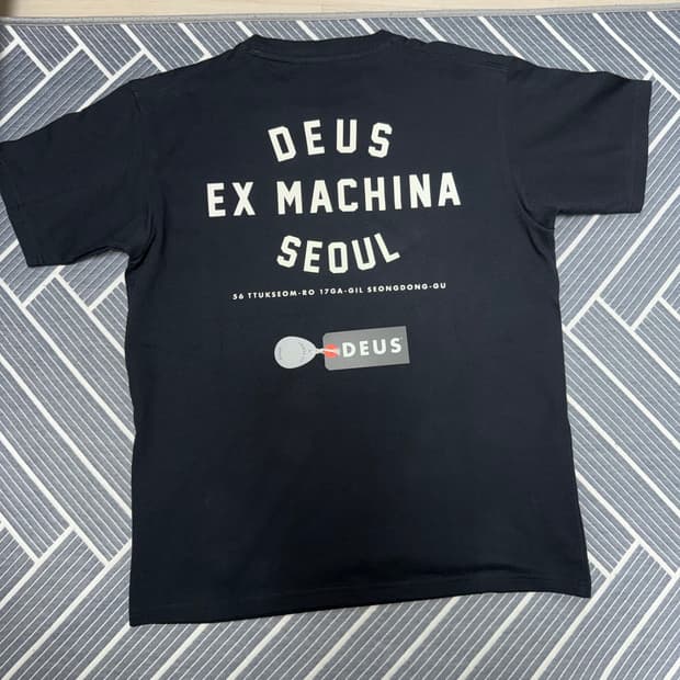 데우스 반팔 새상품 실착 0회