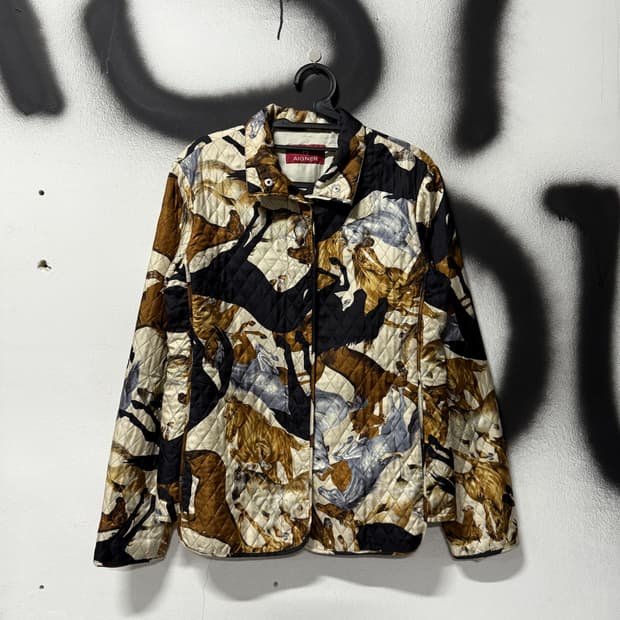 백화점판 아이그너 실크 100% 바로크 풀 패턴 퀼팅 자켓