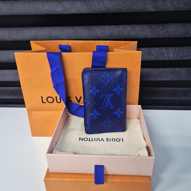 루이비통 카드지갑 (코발트 블루)