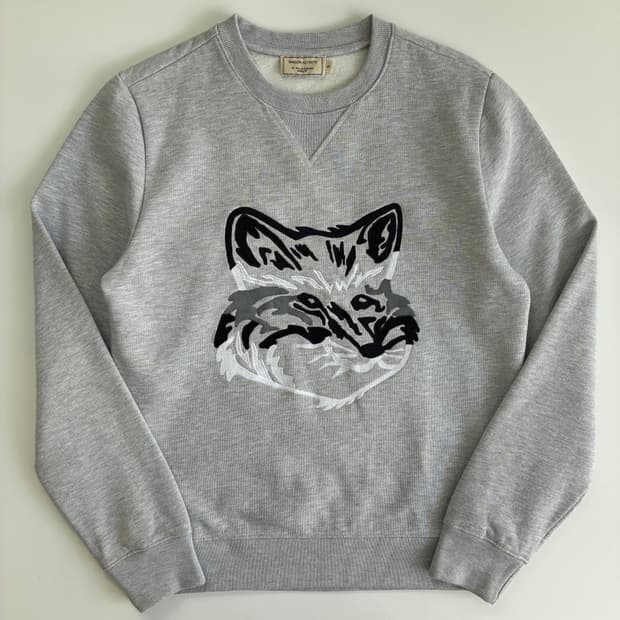 Maison Kitsune  메종키츠네 폭스헤드 그레이 맨투맨
