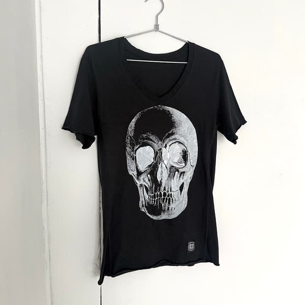 1PIU1UGUALE3 Skull Print Short Top