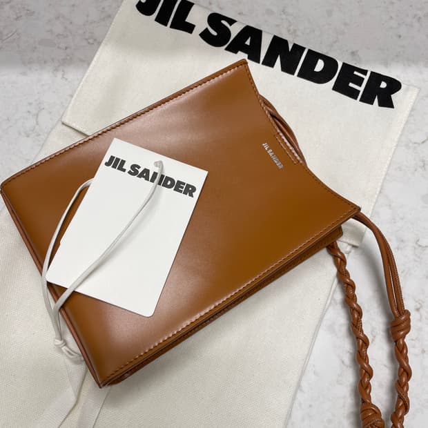 질샌더 탱글백 스몰 탄