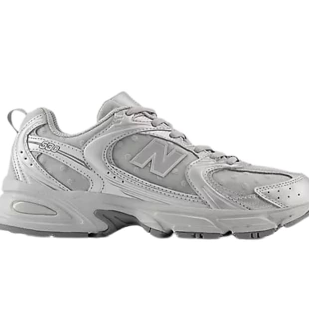 뉴발란스 530 레인클라우드 실버 메탈릭 240
