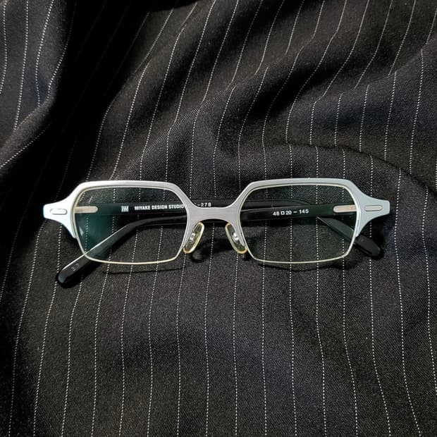이세이 미야케 빈티지 반테 안경