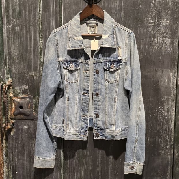 Free Style Revolution Distressed Denim