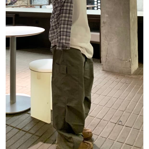 104갤러리 핀턱 카고팬츠 베이지