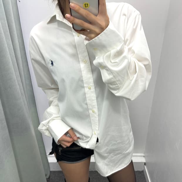 폴로 화이트 셔츠