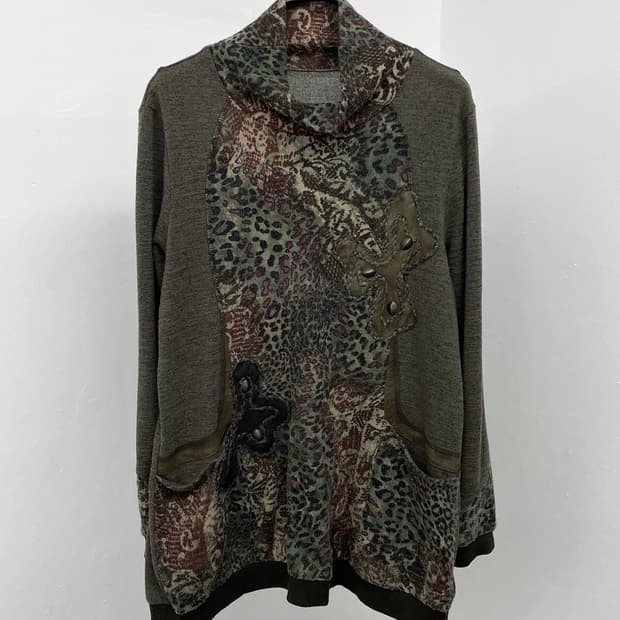 오리엔탈 페어리 디테일 탑