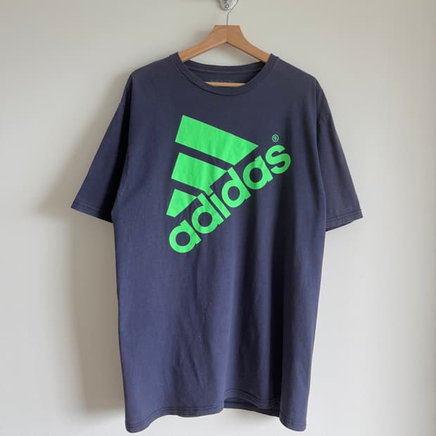 아디다스(adidas) 반팔 티셔츠