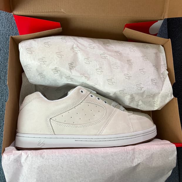 Es accel og 화이트 270