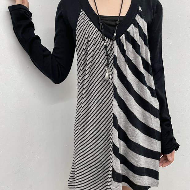 아방가르드 레이어드 니트 원피스