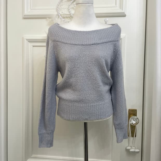blue gray back bow point off-shoulder sw