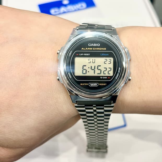 카시오 메탈시계 새상품