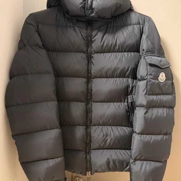 몽클레어 후드 패딩