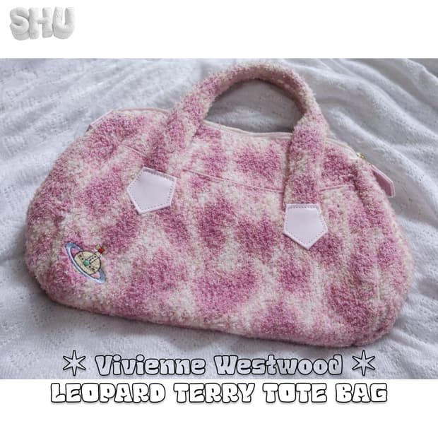 비비안웨스트우드 핑크 레오파드 테리 부클 토트백