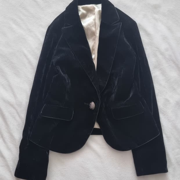 빈티지 긱시크 공겜여주 벨벳 블랙 자켓