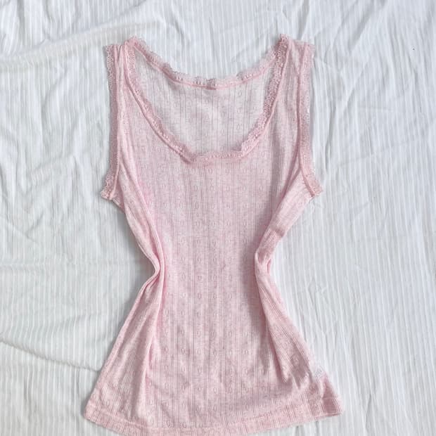 빈티지 베이비핑크 펀칭 레이스 나시