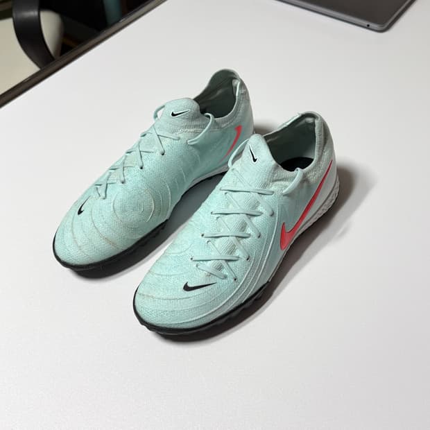 나이키 팬텀 gx 2 프로 tf 250