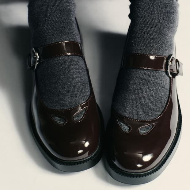 자라 플랫폼 메르세데스 슈즈, 버건디 레드