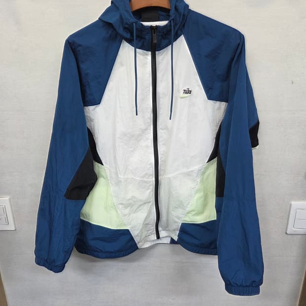 나이키 푸츄라 헤리티지 배색 우븐 후드자켓 xl