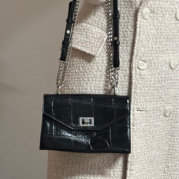 charles&keith 찰스앤키스 크로커패턴 체인백