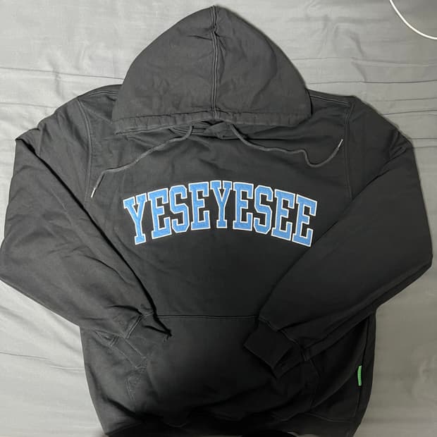 Yeseyesee 후드티 블랙 L사이즈
