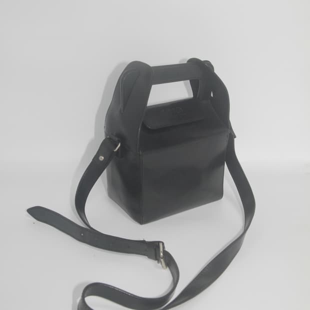 마르지엘라 MM6 런치 박스백