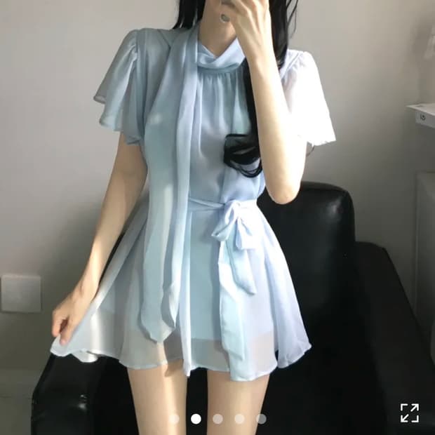 환승연애 현지 블라우스