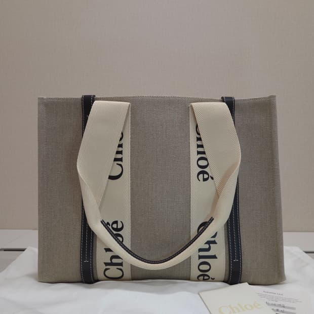 끌로에 우디백 미디움 토트백