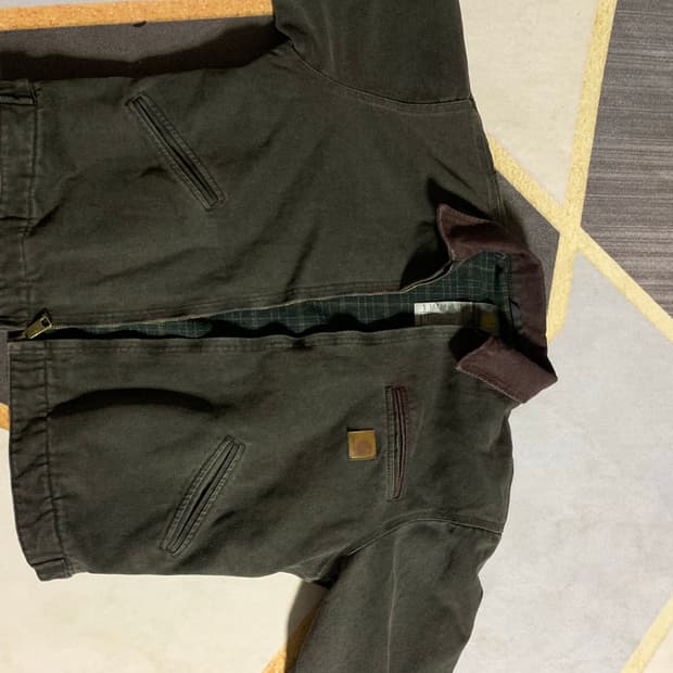 칼하트 j97 다크 브라운 m사이즈