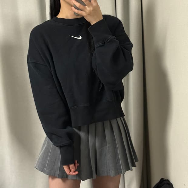 나이키 크롭 맨투맨