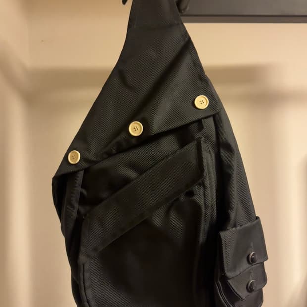 라프시몬스 x 이스트팩 슬링백 